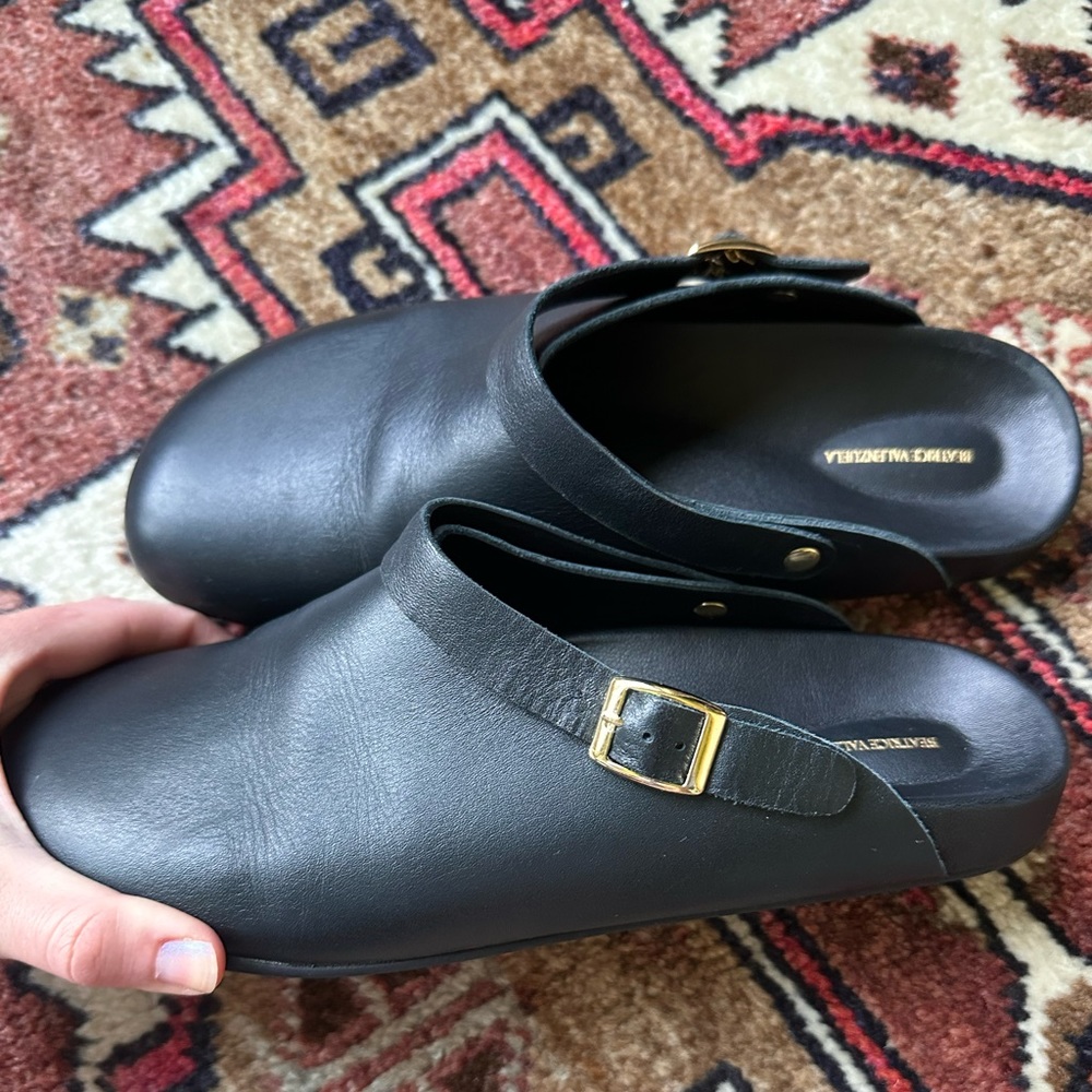 Beatrice Valenzuela leather slide clogs